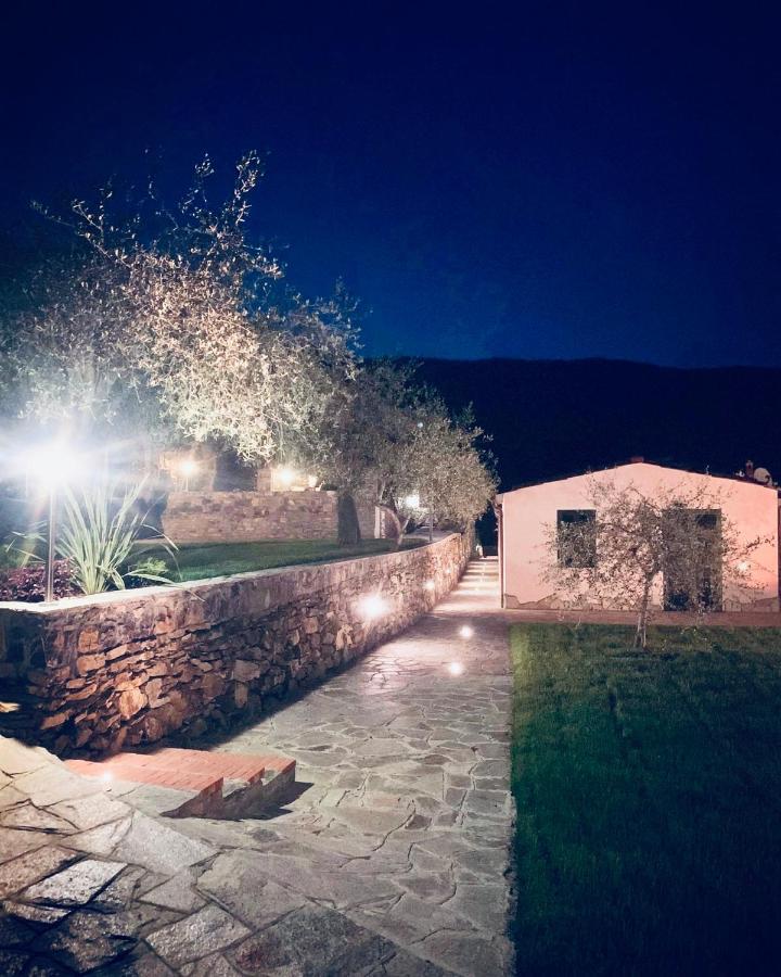 Casa Vacanze Gli Ulivi Borgomaro Luaran gambar