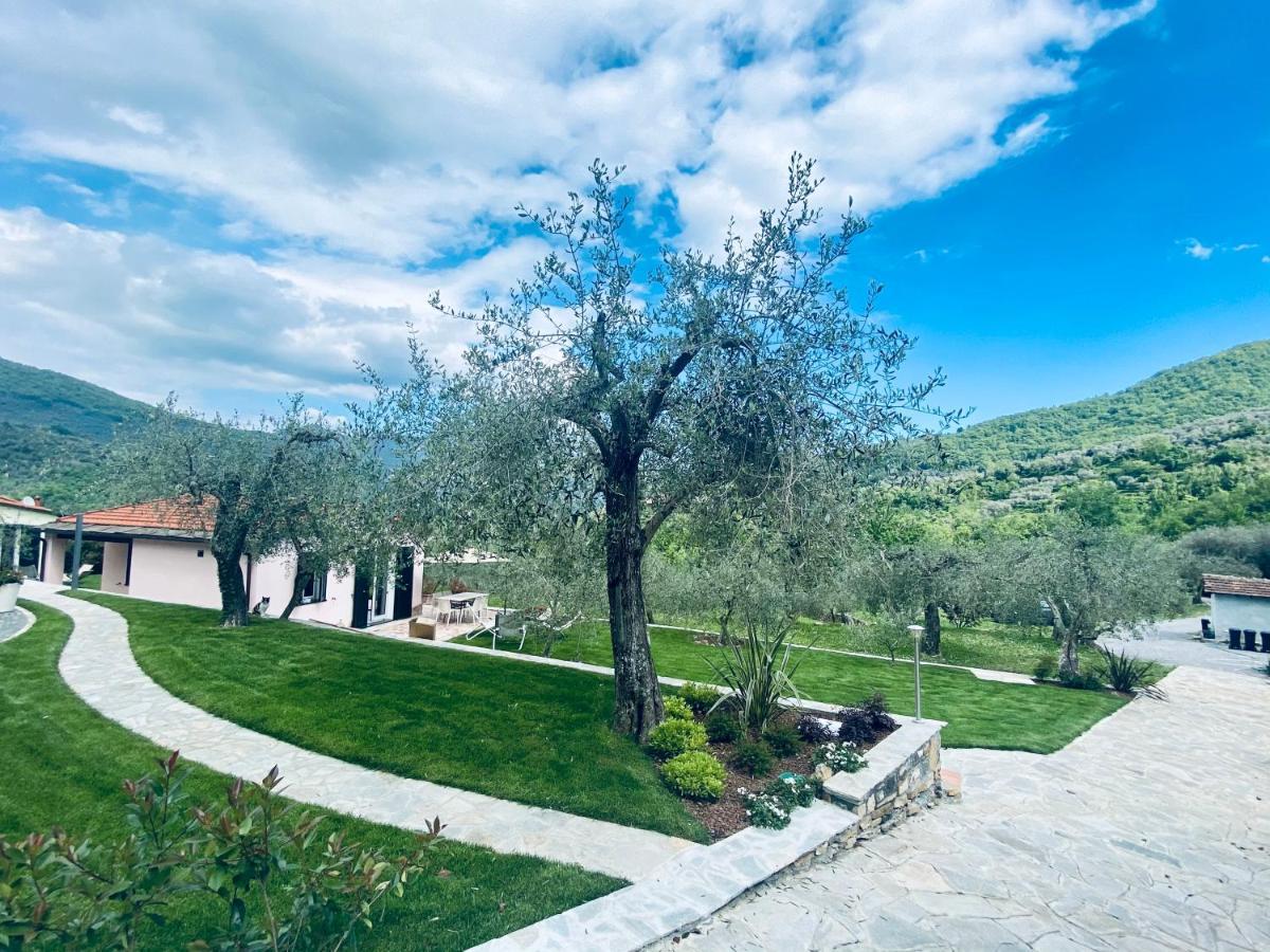 Casa Vacanze Gli Ulivi Borgomaro Luaran gambar