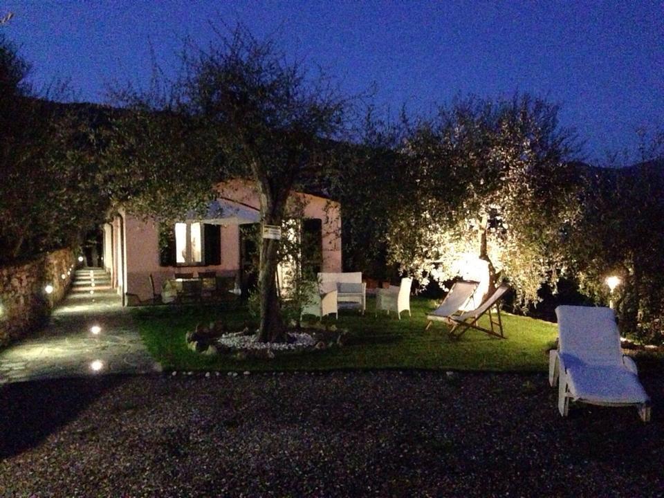 Casa Vacanze Gli Ulivi Borgomaro Bilik gambar