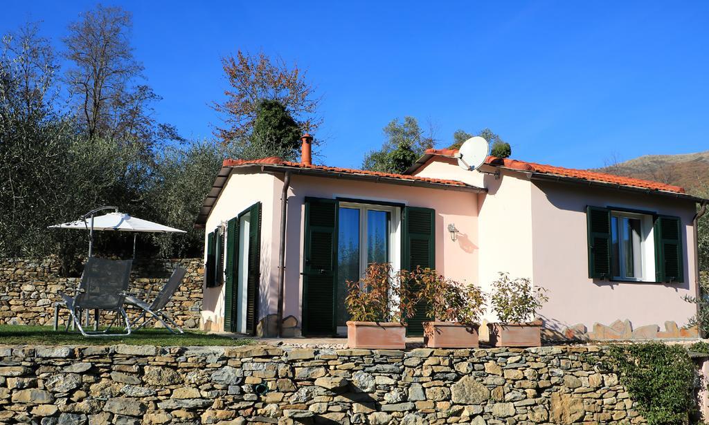 Casa Vacanze Gli Ulivi Villa Borgomaro Luaran gambar