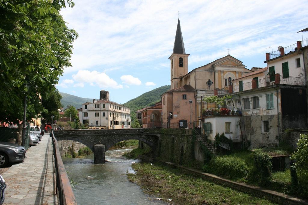 Casa Vacanze Gli Ulivi Villa Borgomaro Bilik gambar